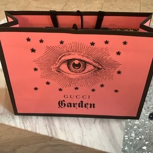 Rare huge GUCCI Authentic Gucci garden pink black tie-top Shopping Bag…